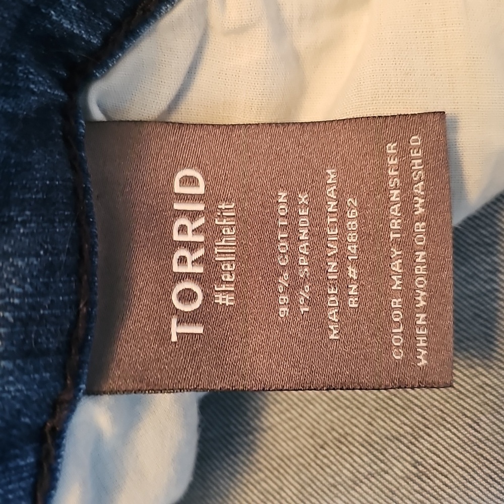 Torrid Crop Boyfriend Size 22 - Picture 4 of 4
